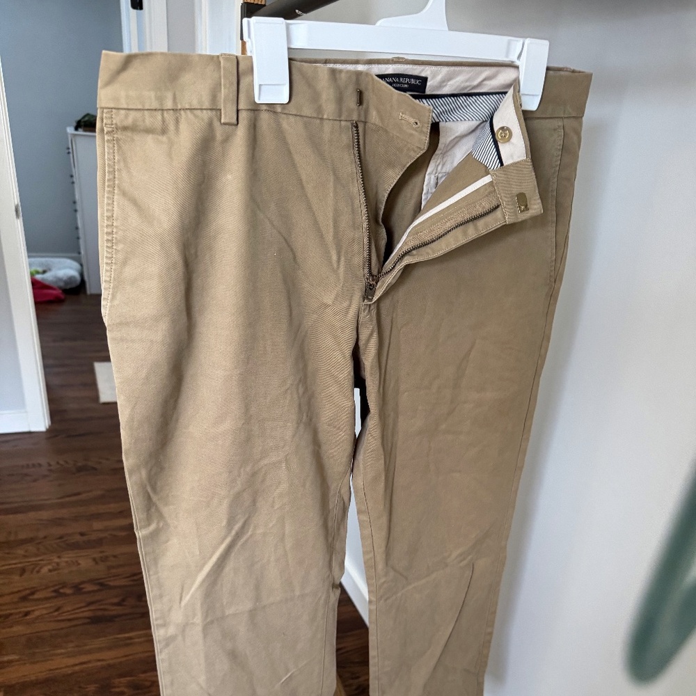 Banana Republic Aiden Chino
